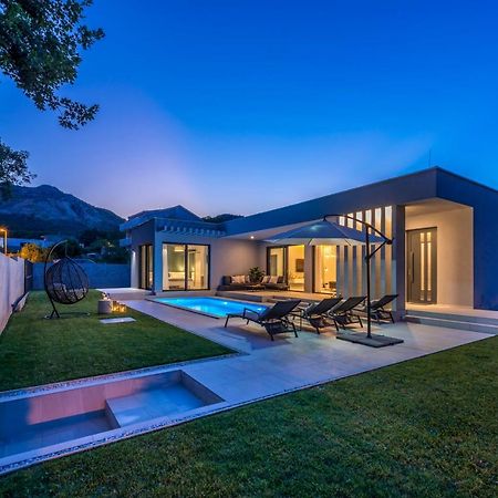 Celopeci Villa Oasis - Your Luxury Home Away From Home מראה חיצוני תמונה