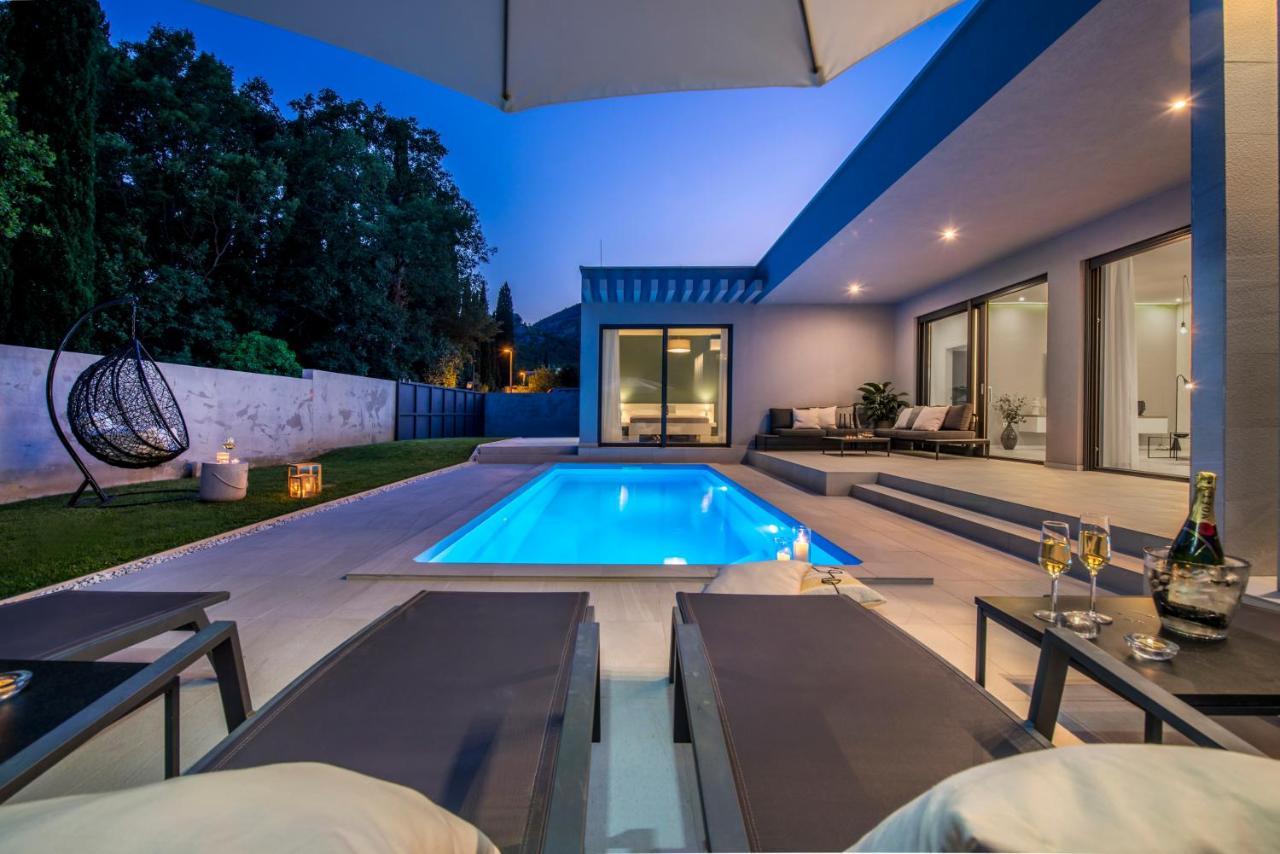 Celopeci Villa Oasis - Your Luxury Home Away From Home מראה חיצוני תמונה